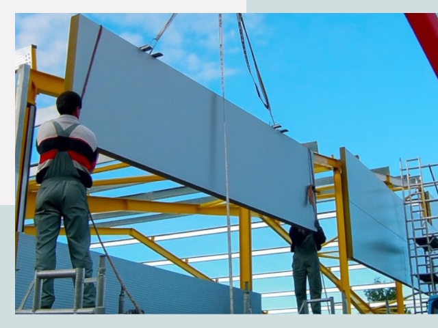 Монтаж сэндвич-панелей в Орске от 620 руб.